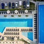 Wave N\' Sea Apartment In Infinity Beach Resort - Parking