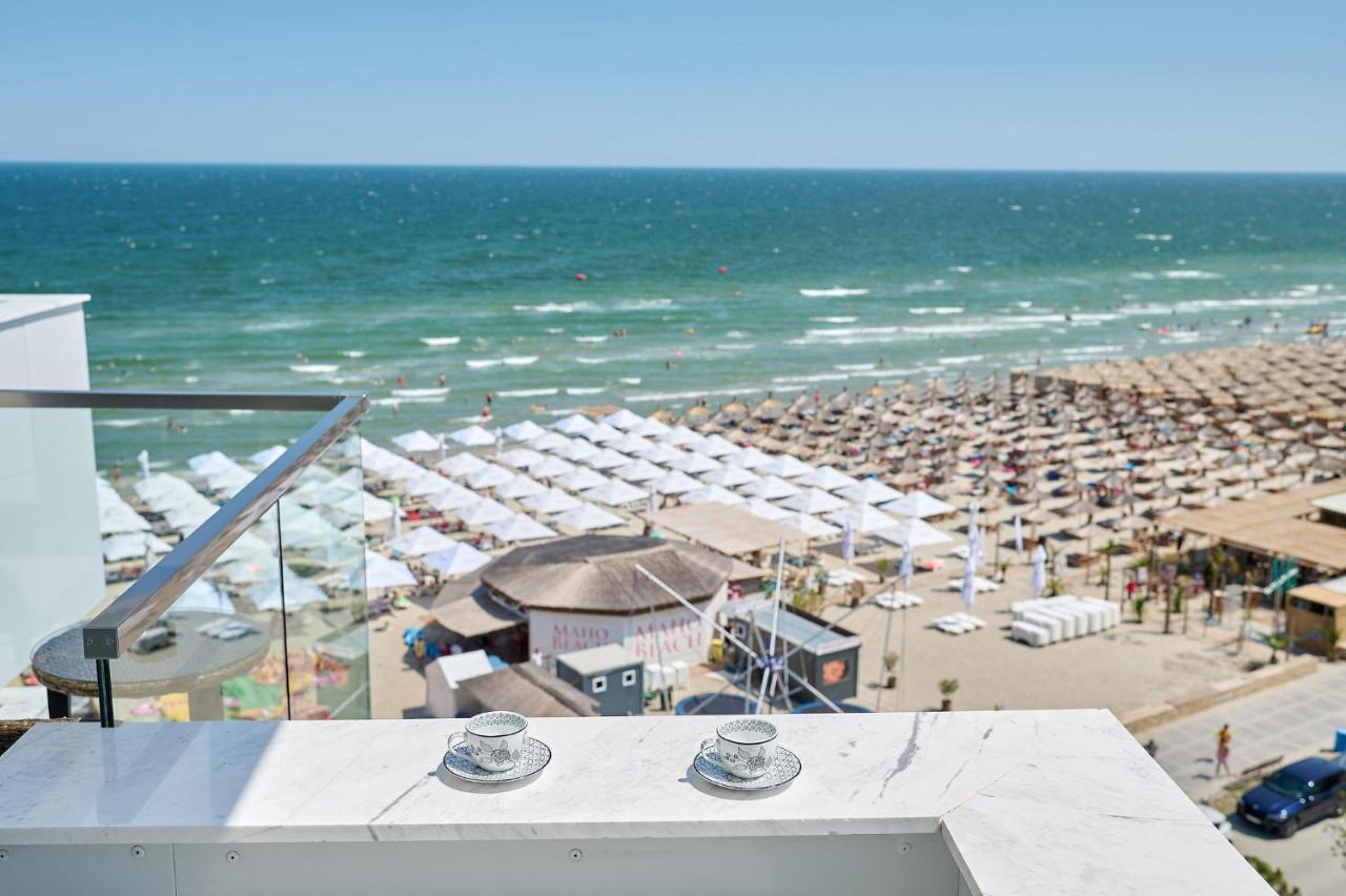 Wave N' Sea In Infinity - Parking * Mamaia