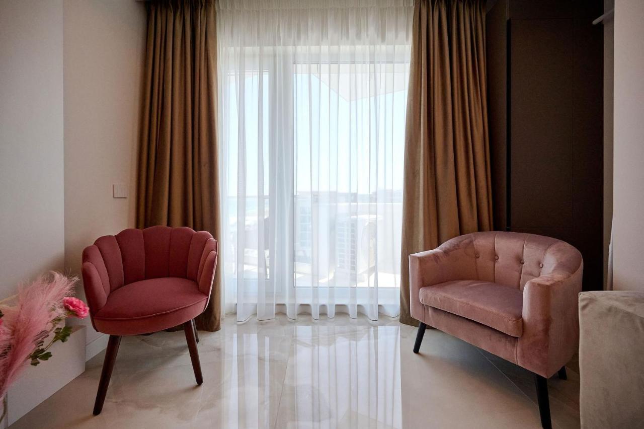 Wave N' Sea In Infinity - Parking Apartment Mamaia